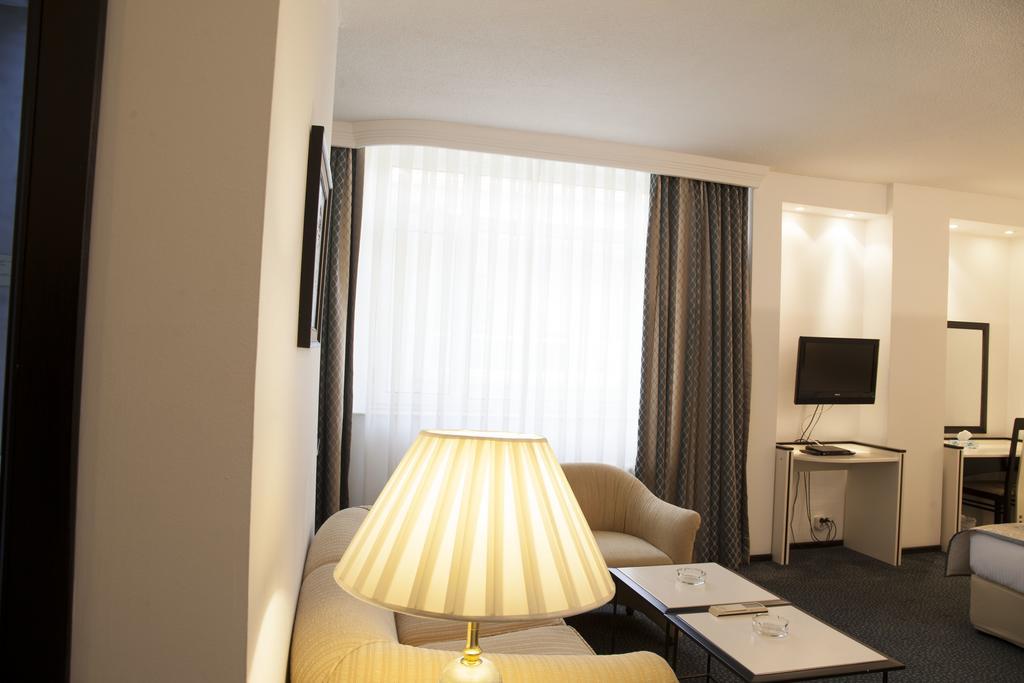 King Hotel Guvenlik Ankara Exterior photo