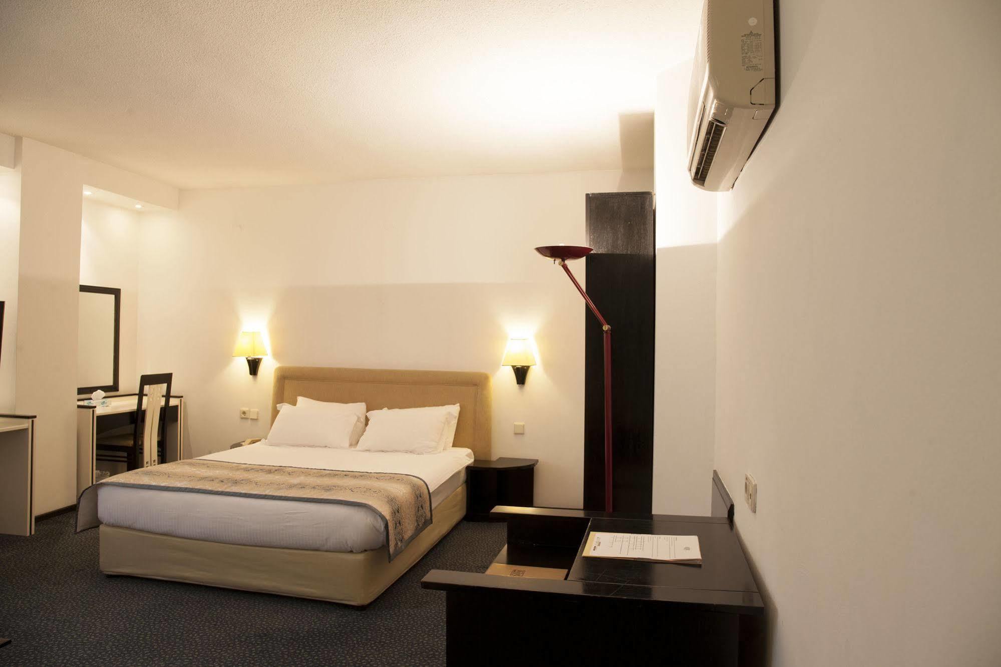 King Hotel Guvenlik Ankara Exterior photo